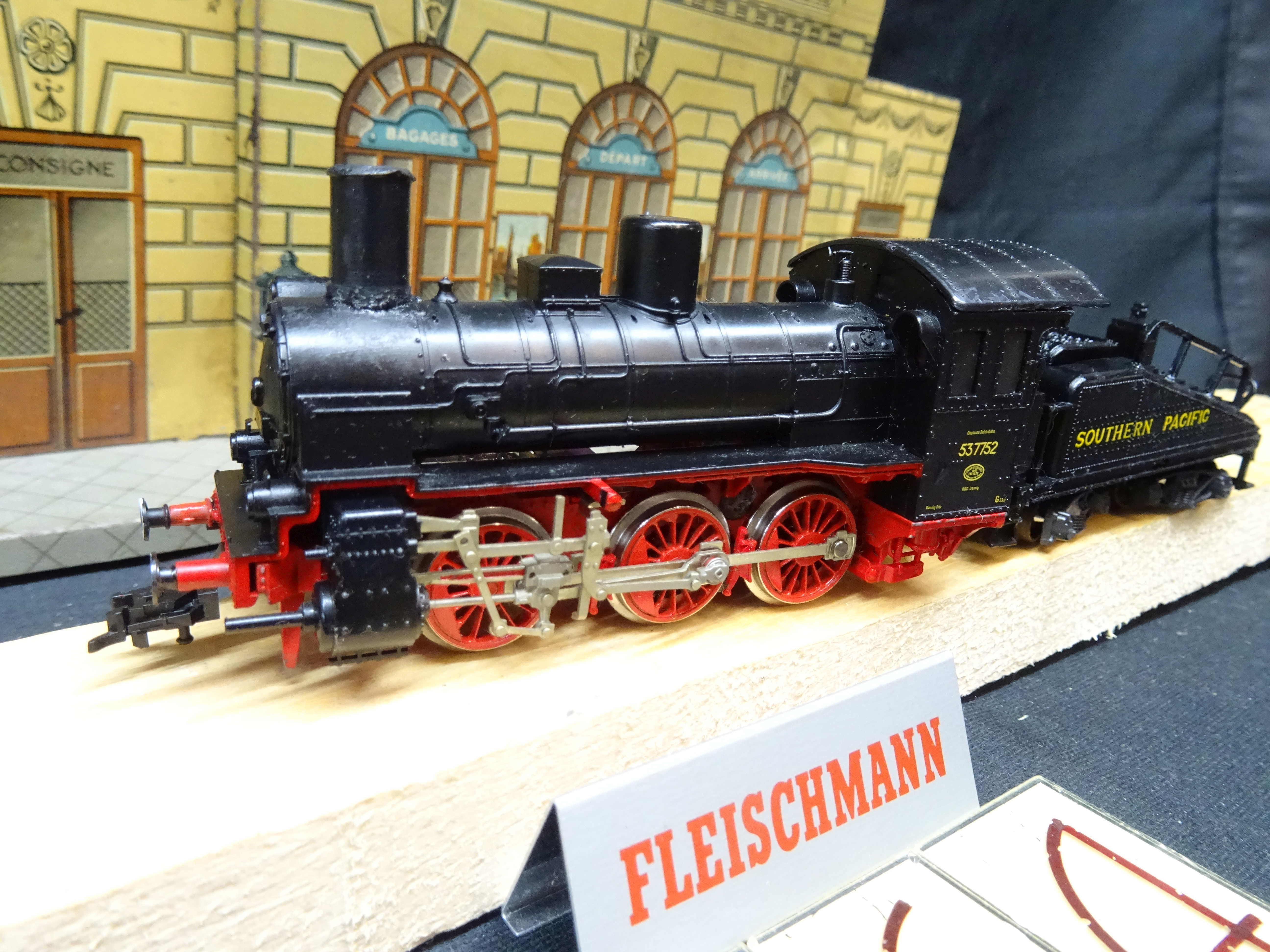 Locomotive Vapeur Fleischmann HO Pacific Express 231 - Réf 1366 - 1958 - Neuve